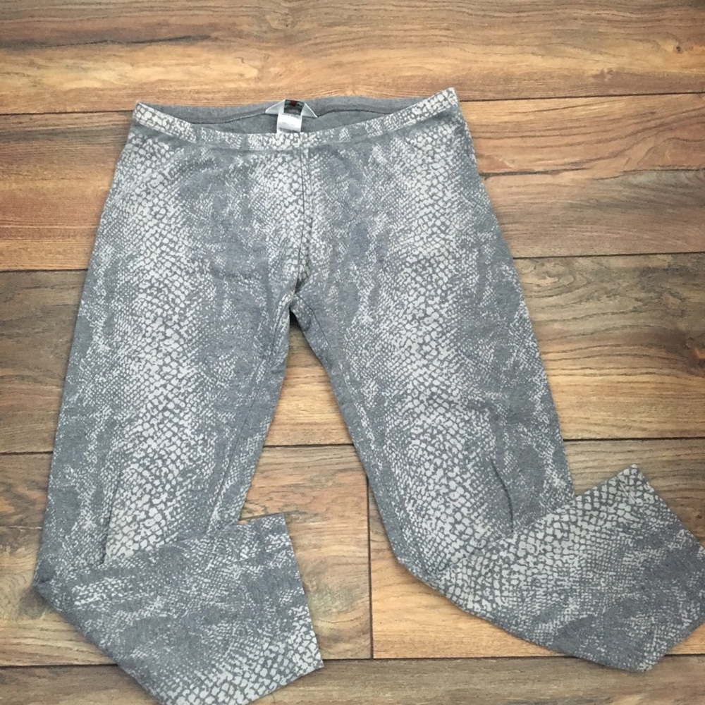 Hard tail Capri